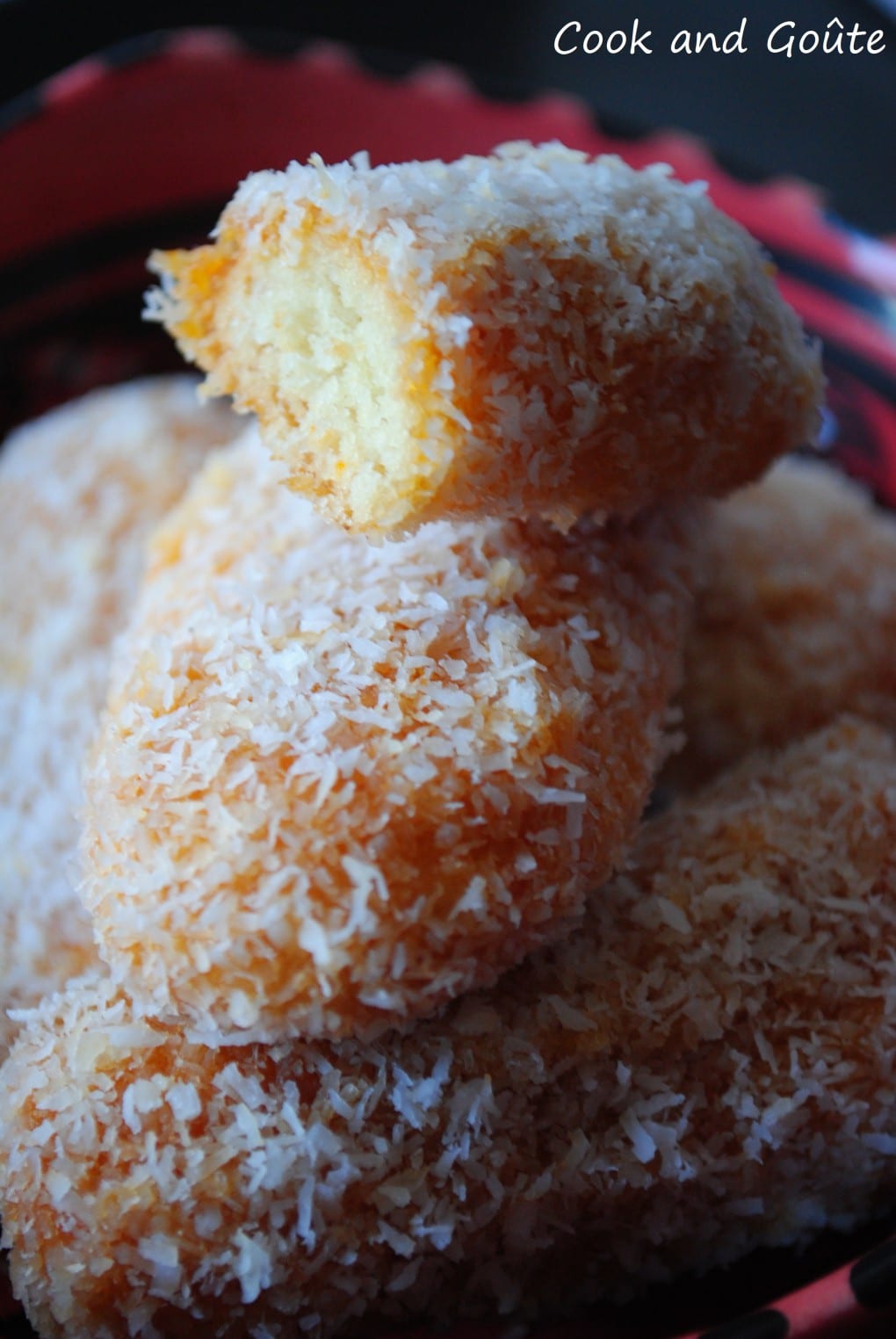 Biscuits  enrobés à la noix de coco