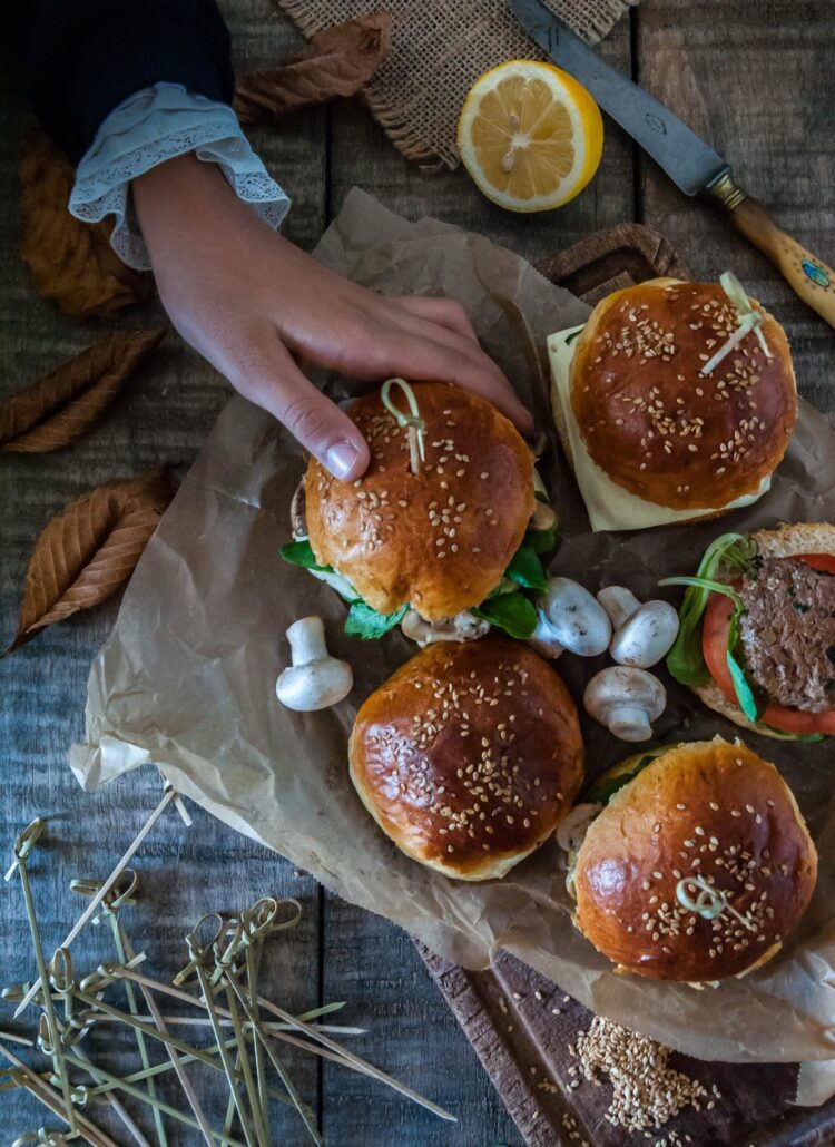Burger d’automne citronné aux champignons